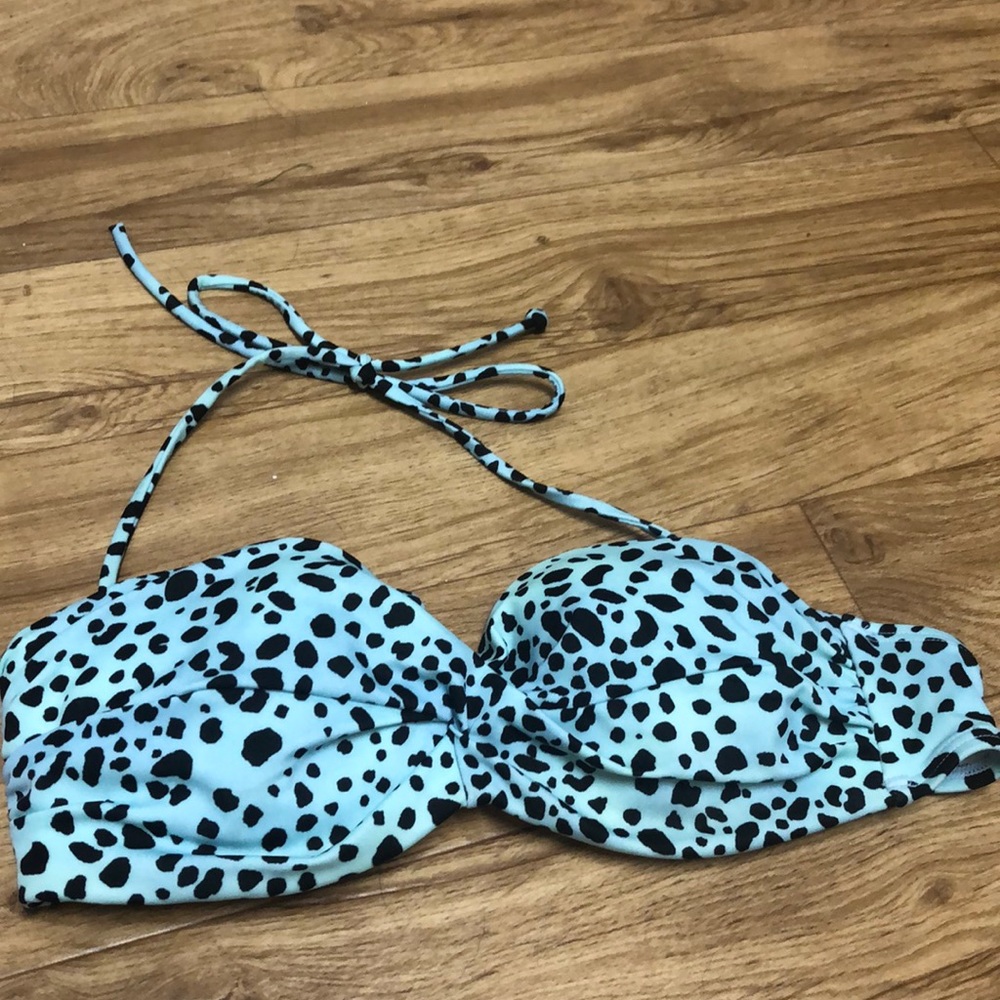 Victoria’s Secret Leopard Print Bikini Top